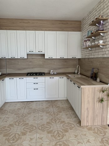Модульная кухня Капри 2,7 м (Липа белый/Серый) в Боготоле - bogotol.mebel54.com | фото